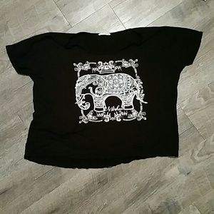 Aran's Den Crop Top (Size XL juniors)